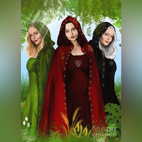 $2 Triple Goddess Opening Charm $2 WITH ANY ORDER OF $10 OR MORE - Picture 5 of 12